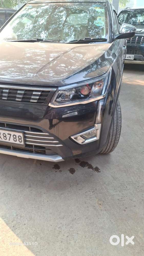 Mahindra Xuv300 2019 Petrol Well Maintained