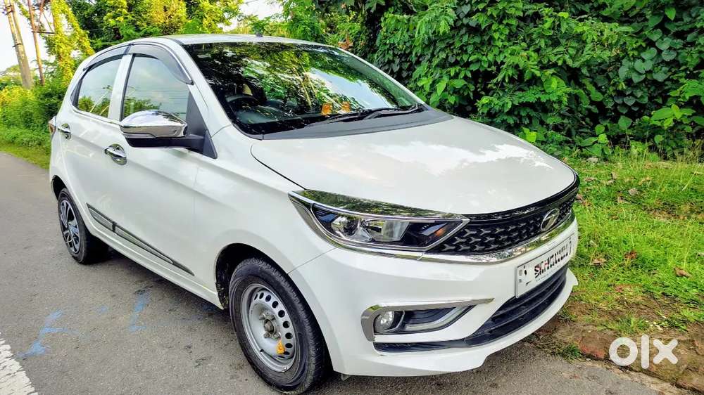 Tata Tiago Xz +  Icng. 2023 Hybrid Manual First Owner