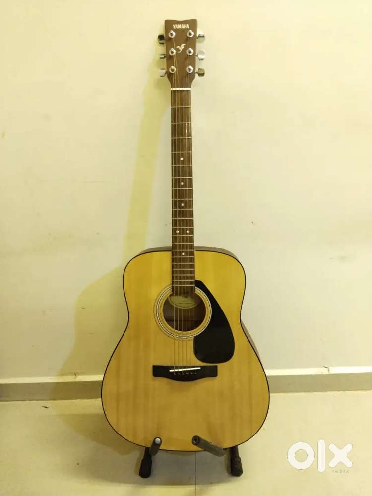 Yamaha guitar F280