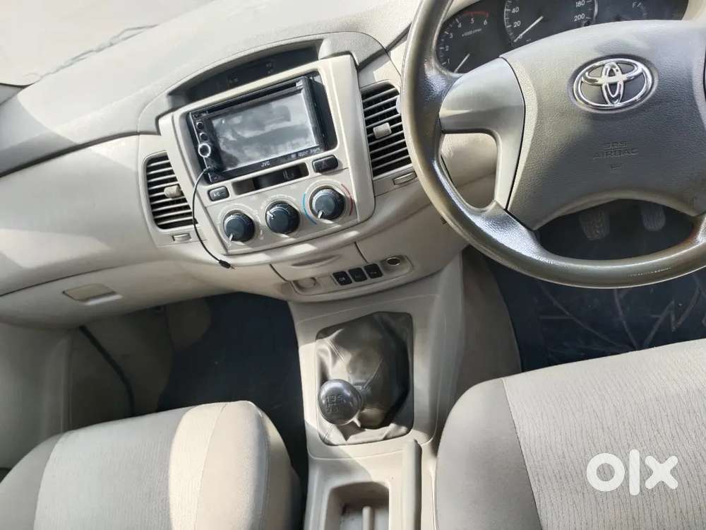 Innova 2.5 G 7 Seater Diesel