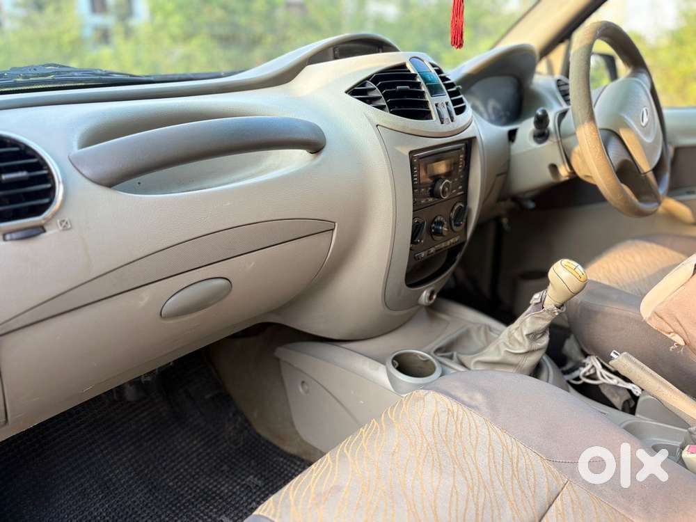 Mahindra Quanto C8, 2013, Diesel