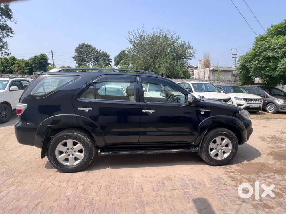 Toyota Fortuner 3.0 4x4 Manual, 2009, Diesel