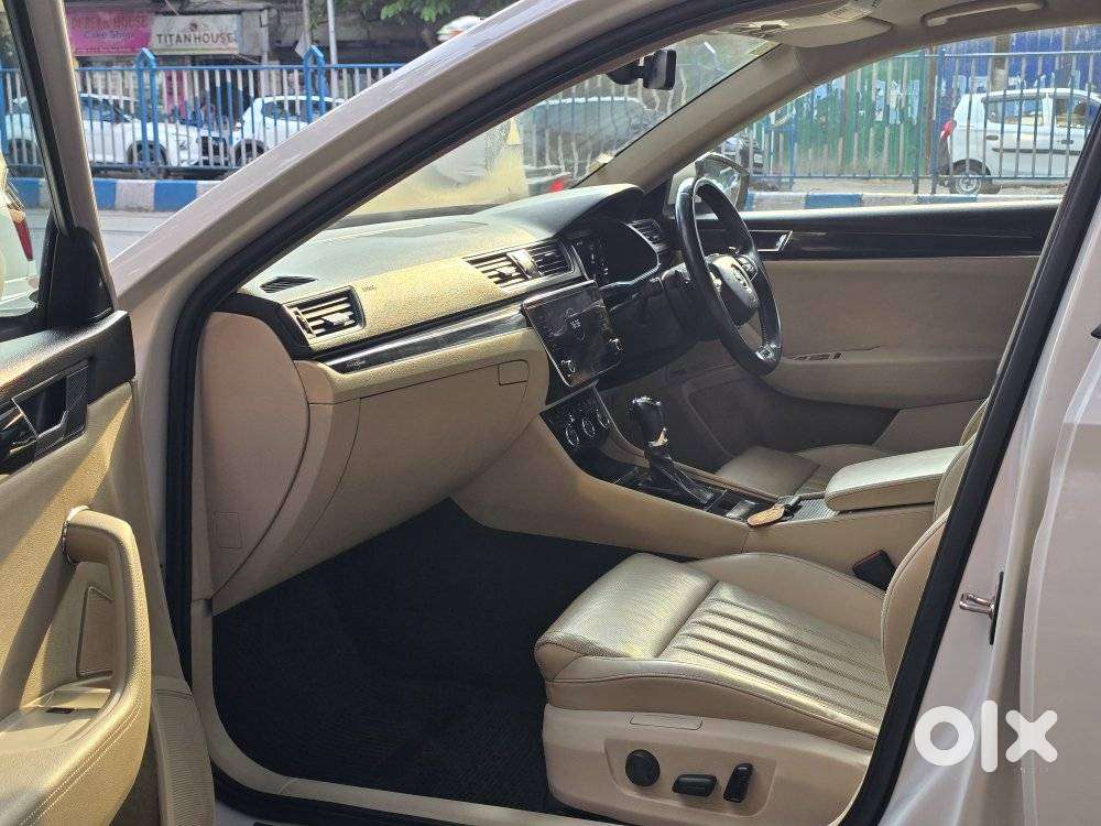 Skoda Superb 2.0 Tsi At L&k, 2021, Petrol
