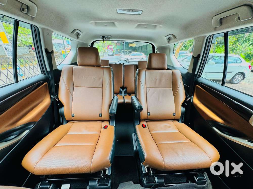 Toyota Innova Crysta [2020-ongoing] 2.4 Zx At 7 Str, 2022, Diesel