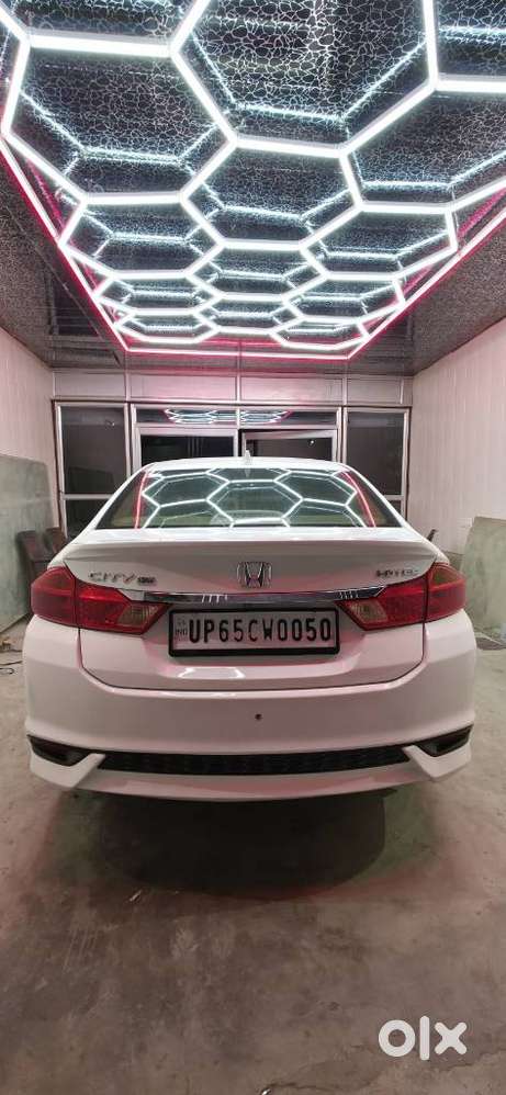 Honda City V Mt Sunroof, 2017, Diesel