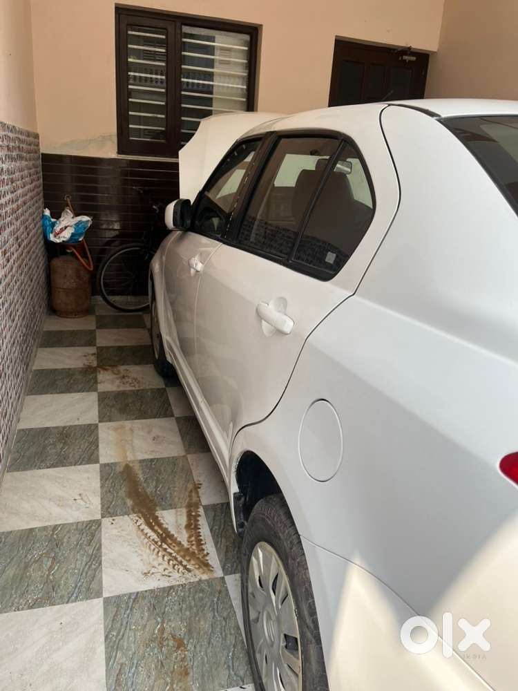 Maruti Suzuki Swift Dzire 2015
