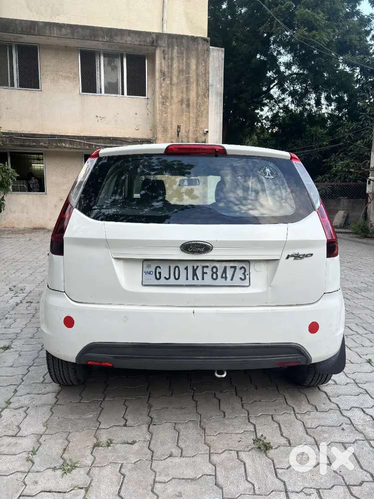 Female Used Tiptoo Running Powerful Car