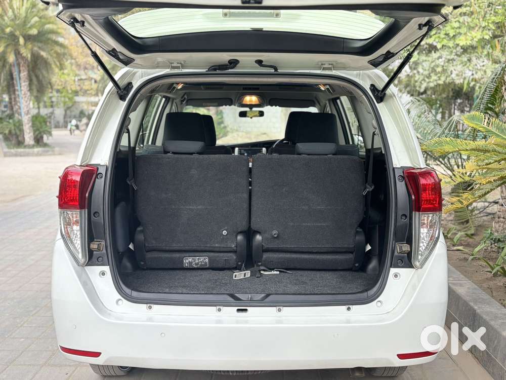 Toyota Innova Crysta [2020-ongoing] 2.4 Vx 7 Str, 2021, Diesel