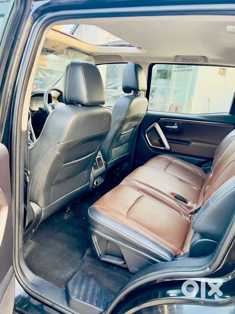 Mahindra Scorpio N Z8 L Petrol At 7 Str, 2022, Petrol