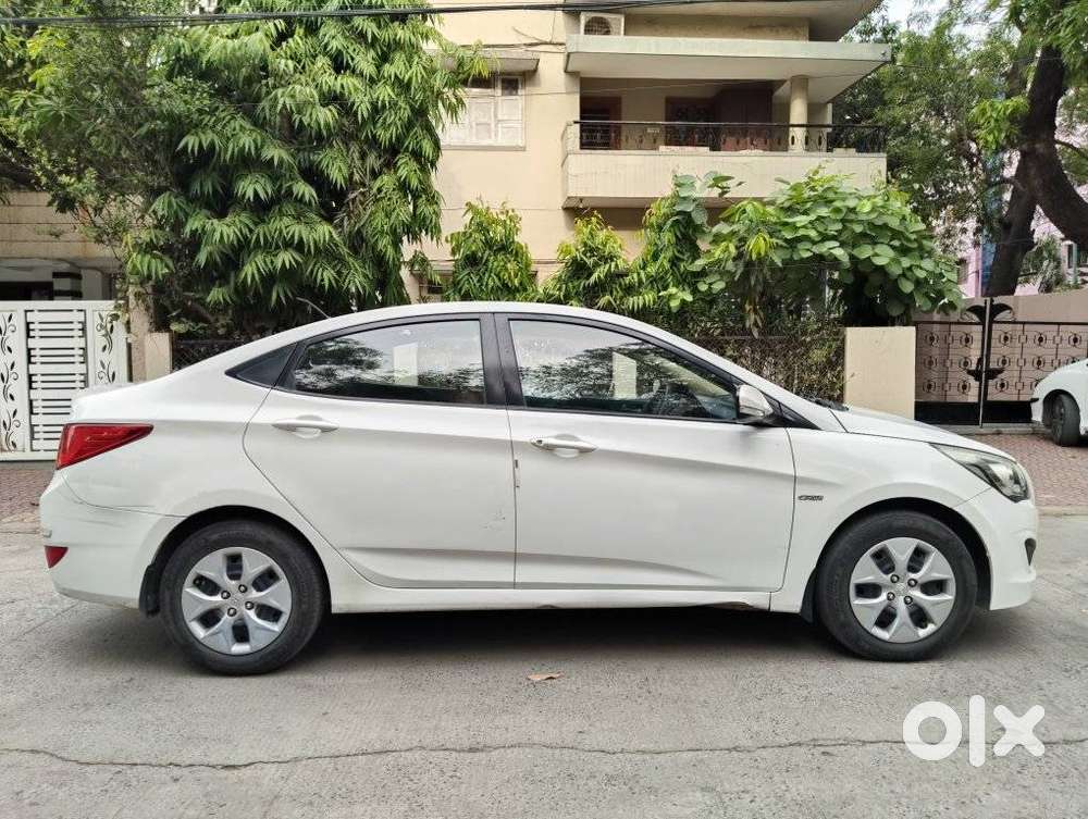 Hyundai Verna 2016-2017 1.6 Crdi S, 2016, Petrol