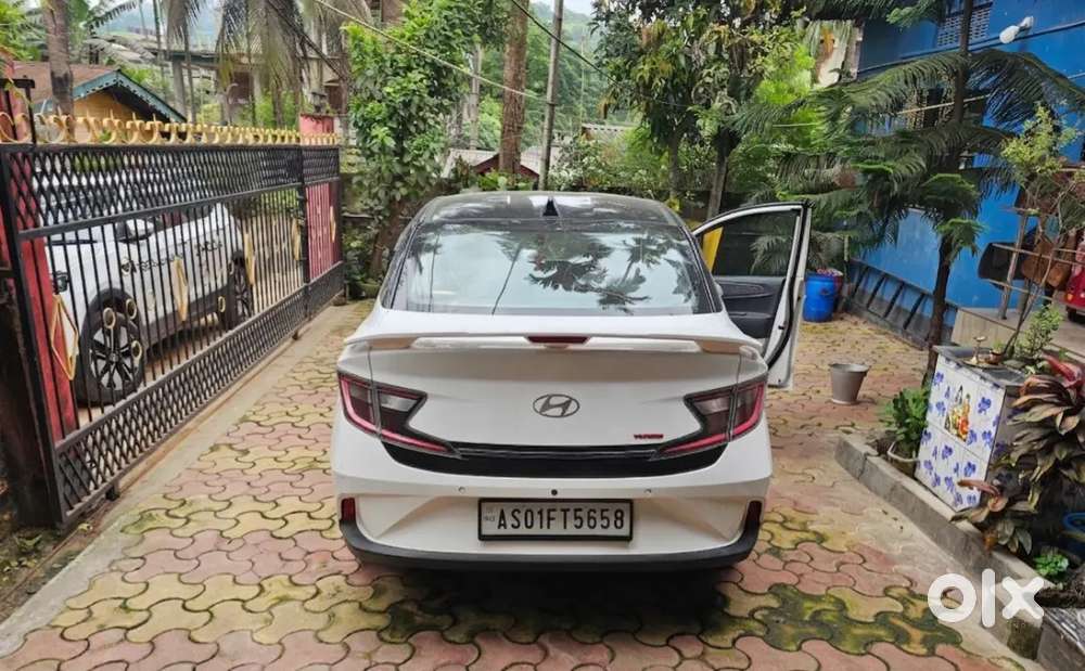 Hyundai Aura Petrol Nov 2023 Full Original Paint With Service History