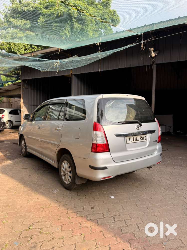 Toyota Innova 2.5 V 7 Str, 2012, Diesel