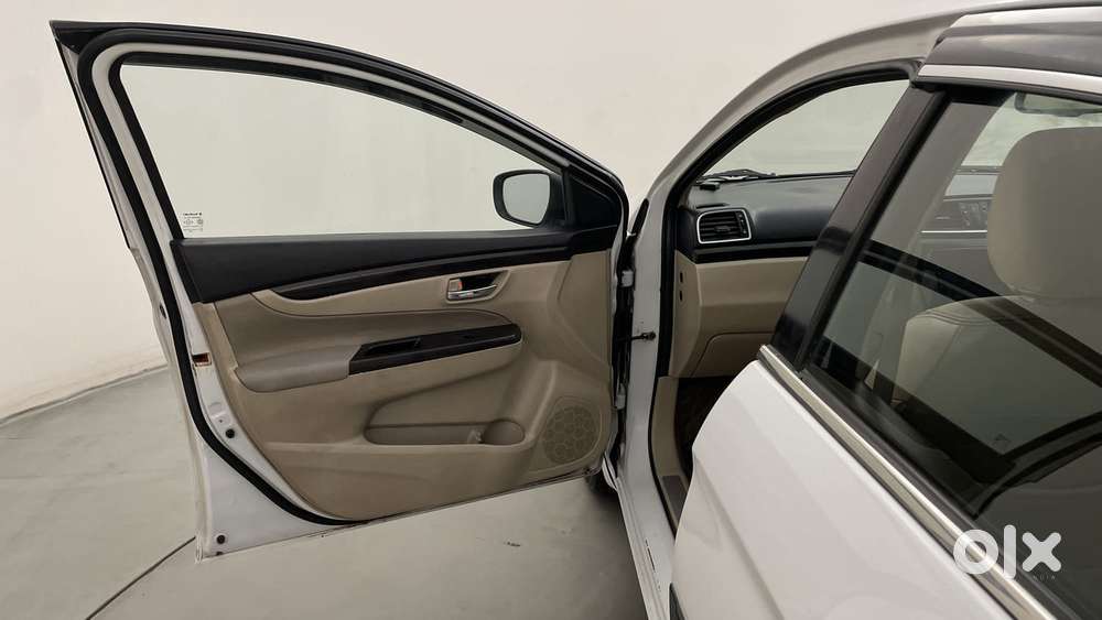 Maruti Suzuki Ciaz 2014-2017 At Zxi, 2016, Petrol