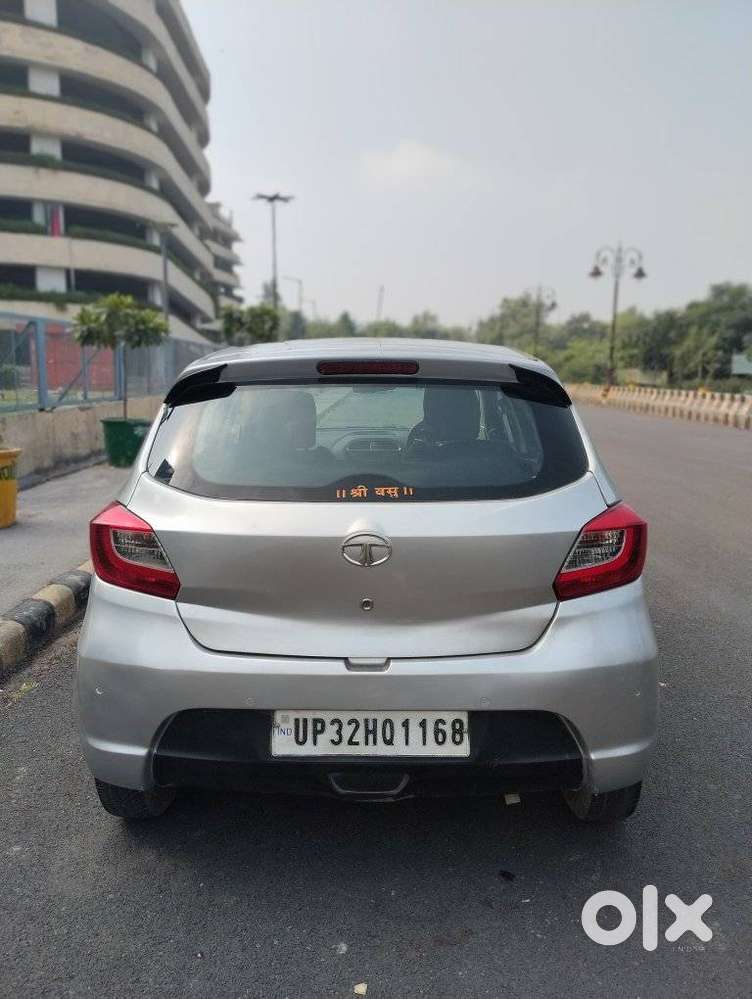 Tata Tiago Xz Opt, 2017, Petrol
