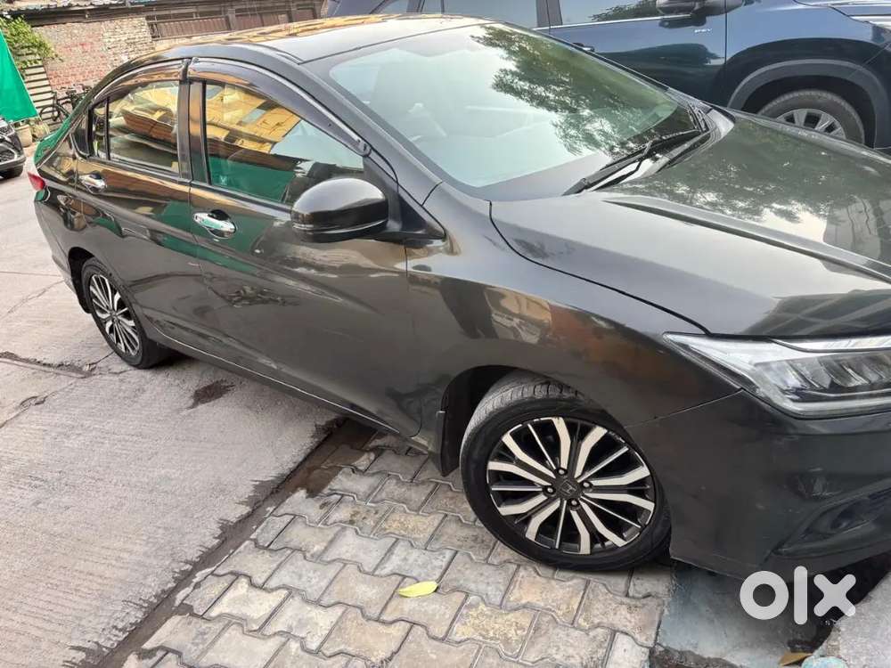 Honda City Zx 2017 Petrol Well Maintained