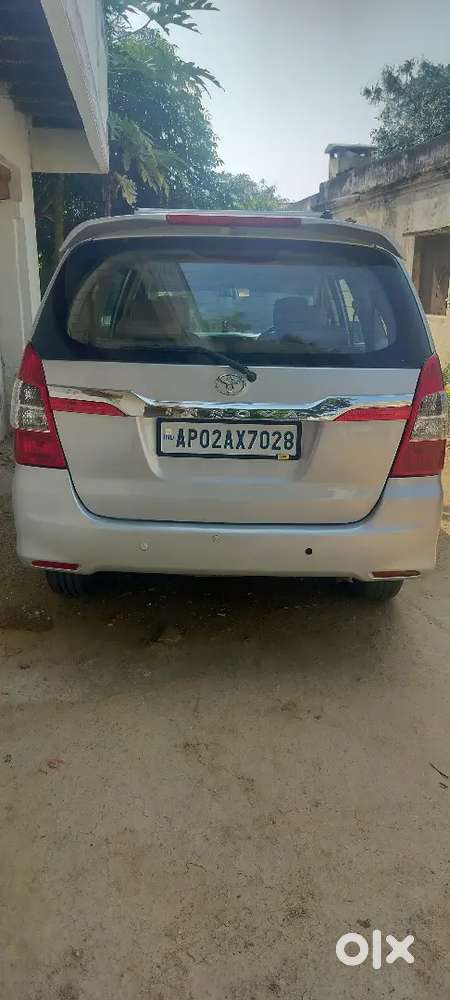Toyota Innova 2014 Diesel 390000 Km Driven