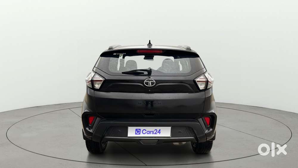 Tata Nexon 1.2 Revotron Xza Plus Luxs Red Dark Edition Amt, 2023, Pe..
