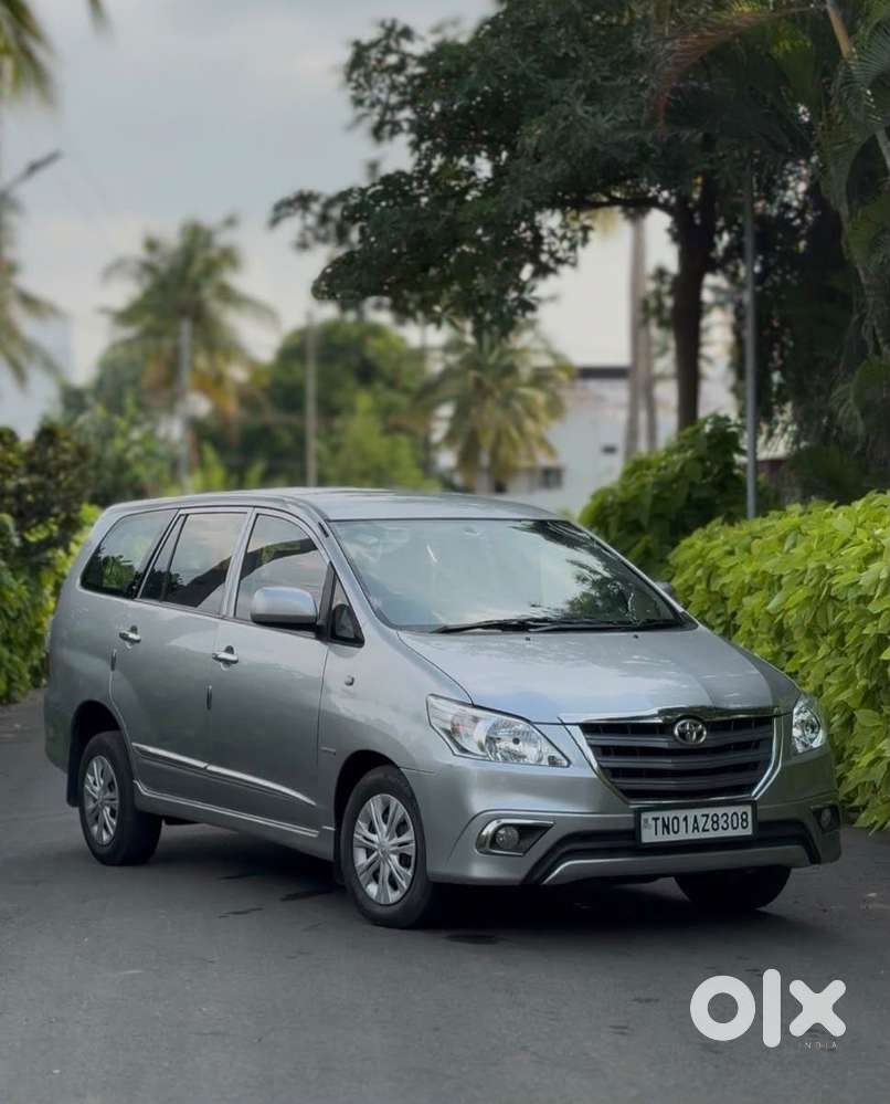Toyota Innova 2.5 G (diesel) 8 Seater Bs Iv, 2016, Diesel