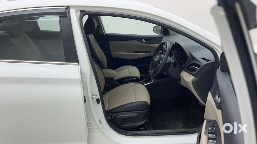 Hyundai Verna 1.5 Sx (o) Vtvt Ivt, 2022, Petrol
