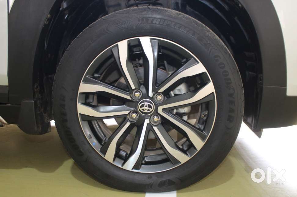 Toyota Urban Cruiser Taisor V 1.0 Petrol Mt, 2024, Petrol
