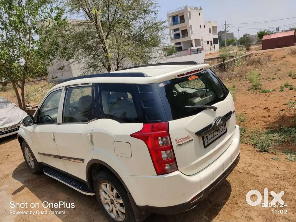 Mahindra Xuv500 2.2 W10 2015
