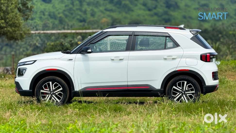Hyundai Venue, 2022, Petrol