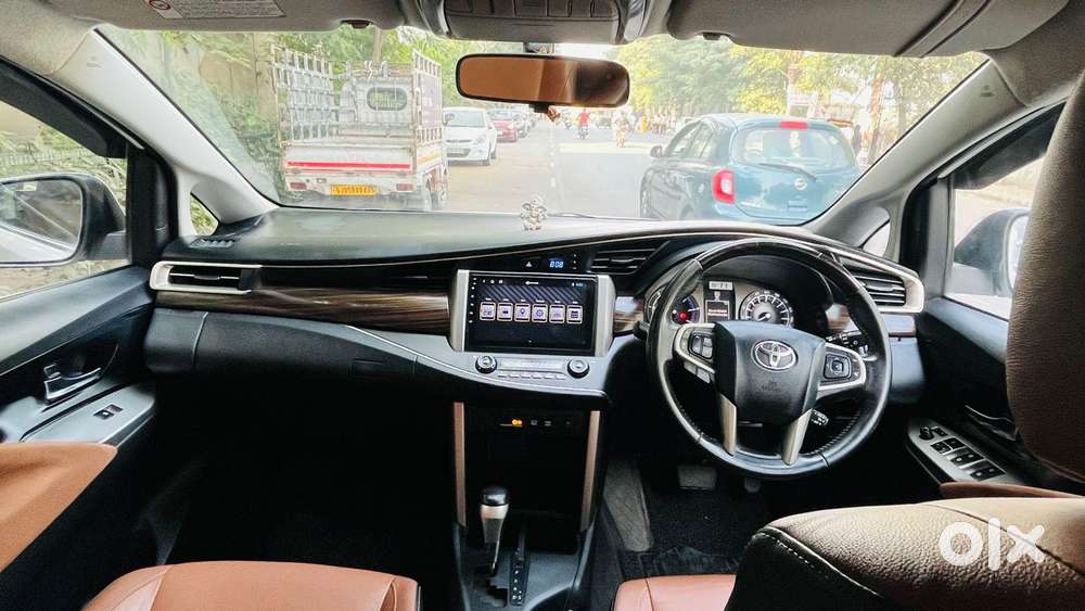 Toyota Innova Crysta 2.8z Automatic, 2017, Diesel