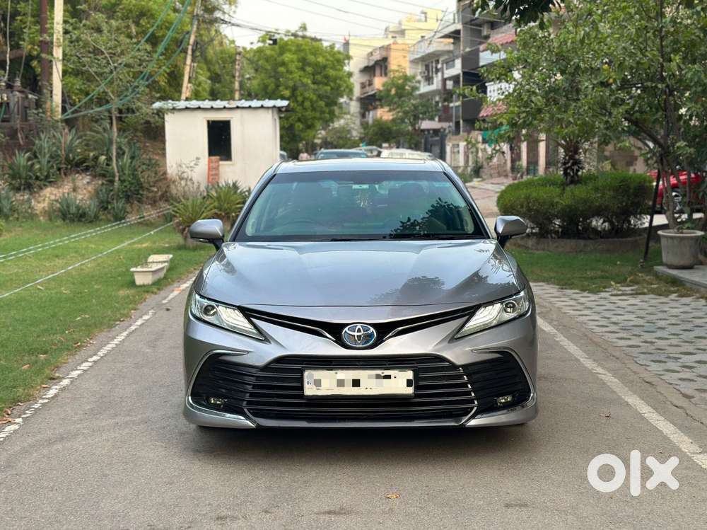 Toyota Camry Hybrid, 2022, Electric