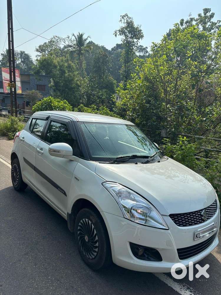 Maruti Suzuki Swift Petrol 2013