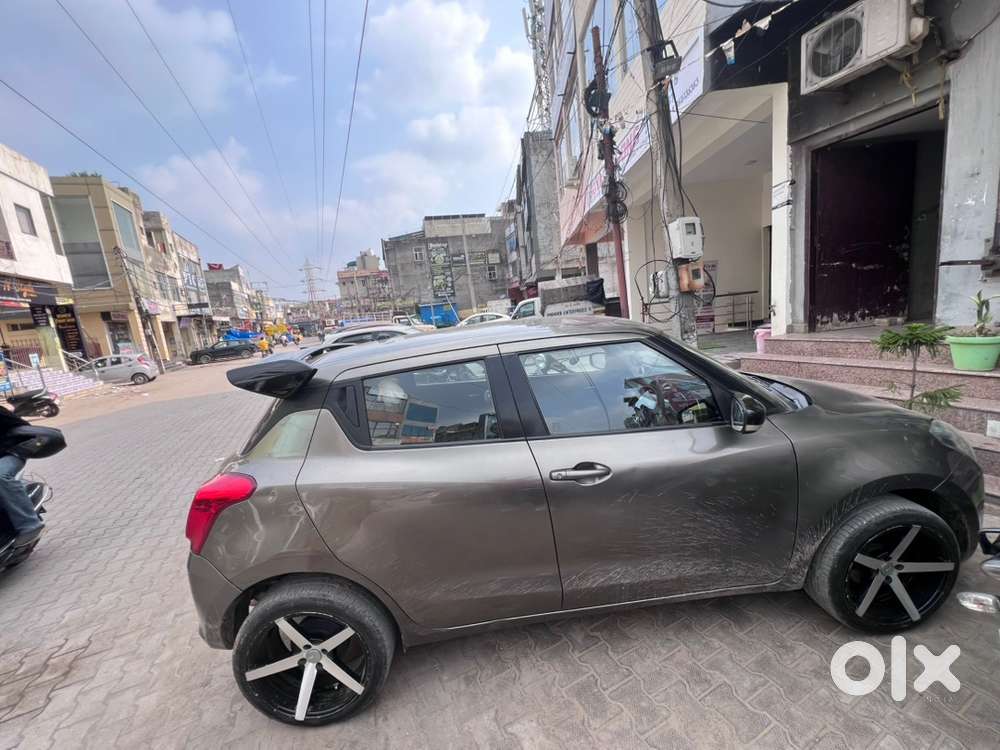Maruti Suzuki Swift Petrol 2022