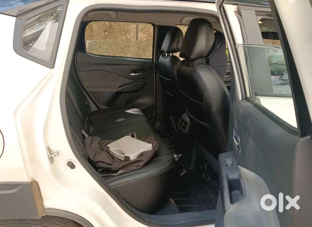 Nissan Magnite 2024 Petrol Automatic 15800 Km Driven