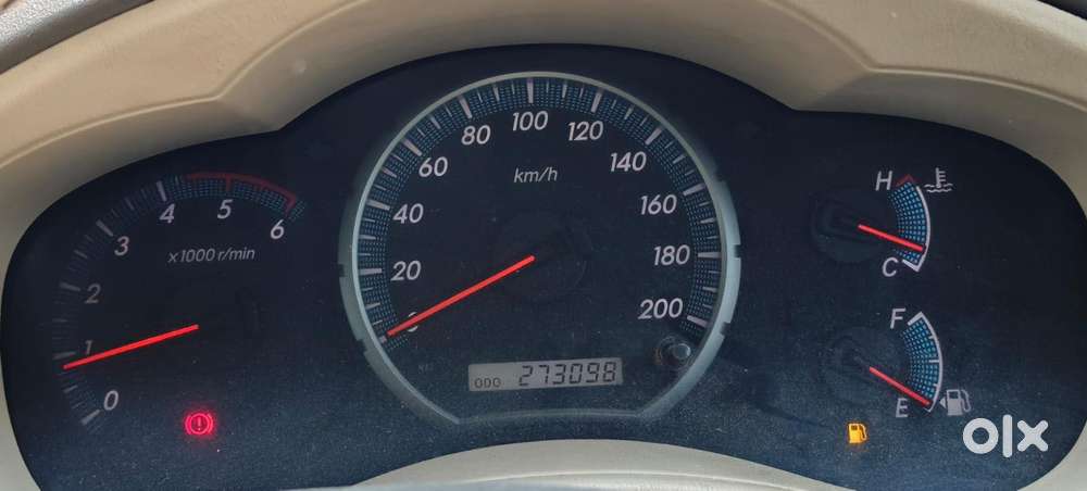 Toyota Innova 2.5 V 8 Str, 2013, Diesel