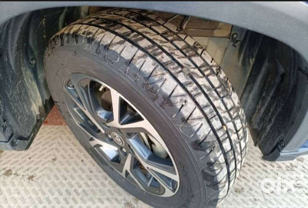 Toyota Urban Cruiser Hyryder 1.5 V Hybrid, 2023, Petrol