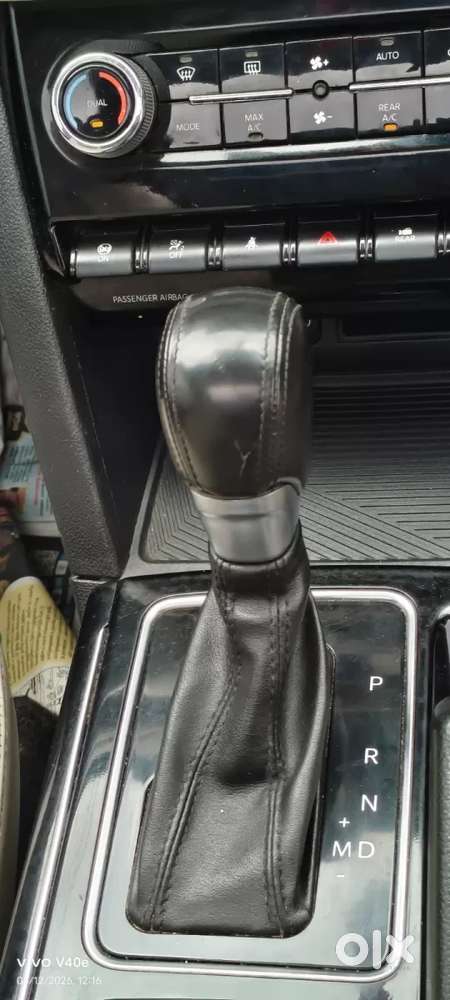 Mahindra Xuv700 2.2 Ax 7 Diesel At Str, 2022, Diesel