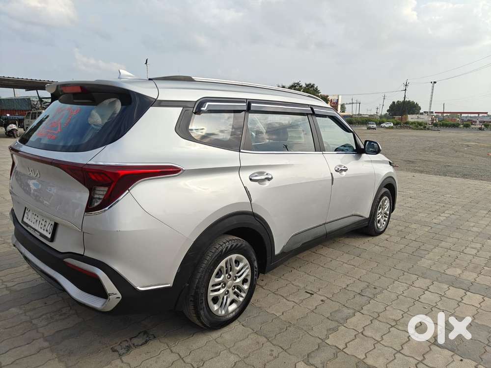 Kia Carens Petrol 2023