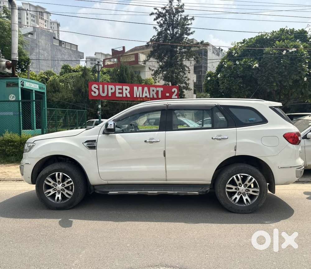 Ford Endeavour 3.2 Titanium At 4x4, 2017, Diesel