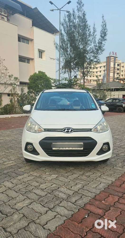 Hyundai Grand I10 1.2 Kappa Sportz (o), 2014, Petrol
