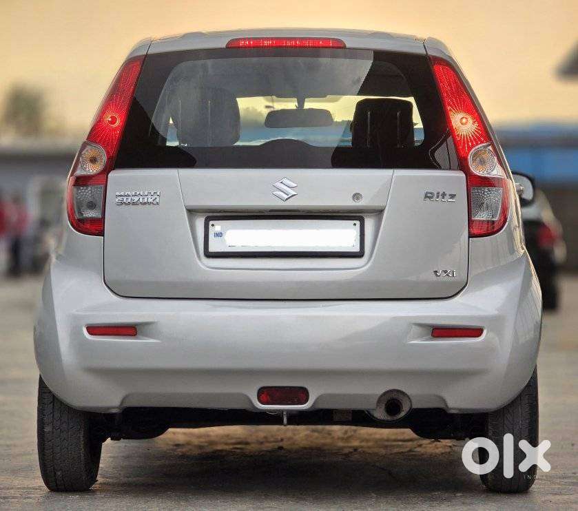 Maruti Suzuki Ritz Vxi, 2011, Petrol