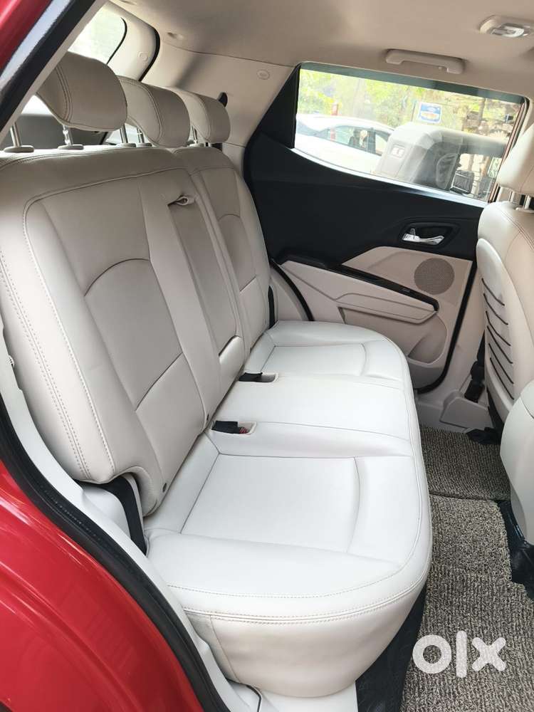 Mahindra Xuv300 W8 Diesel, 2022, Diesel