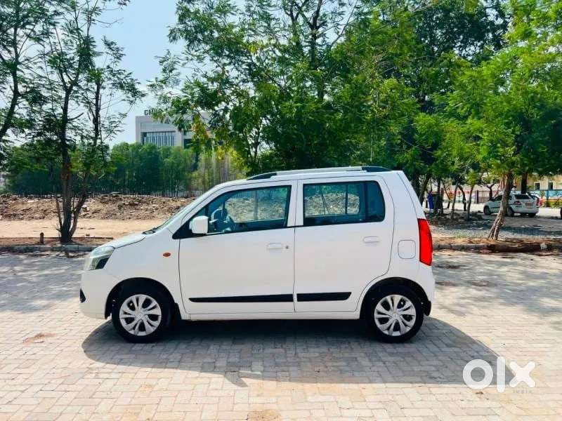 Maruti Suzuki Wagon R Vxi, 2011, Petrol