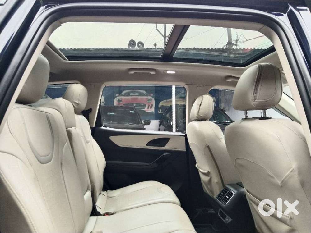 Mahindra Xuv700 2.2 Ax 5 Diesel Mt 7 Str, 2023, Diesel