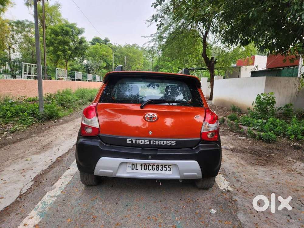 Toyota Etios Cross 1.2l G, 2016, Petrol