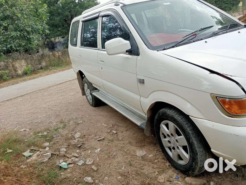 Chevrolet Tavera 2015