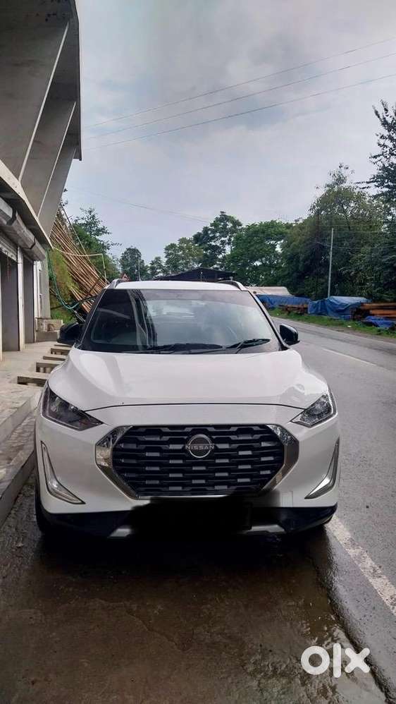 Nissan Petrol Car 2023