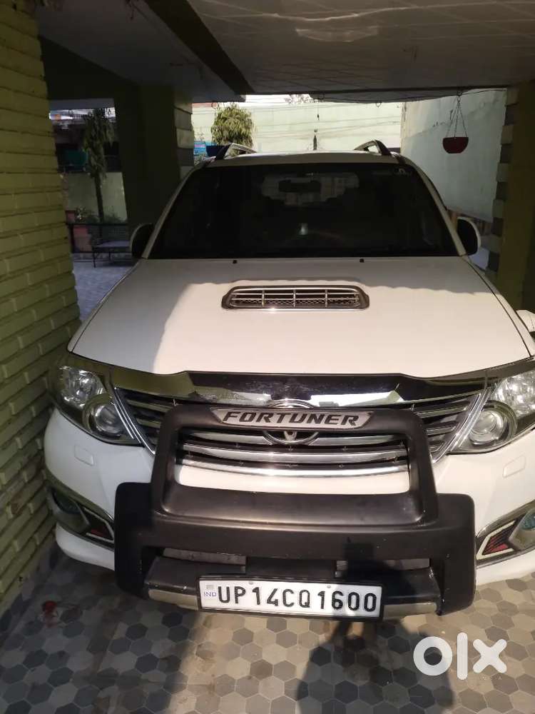 Toyota Fortuner 2015 Diesel 105000 Km Driven