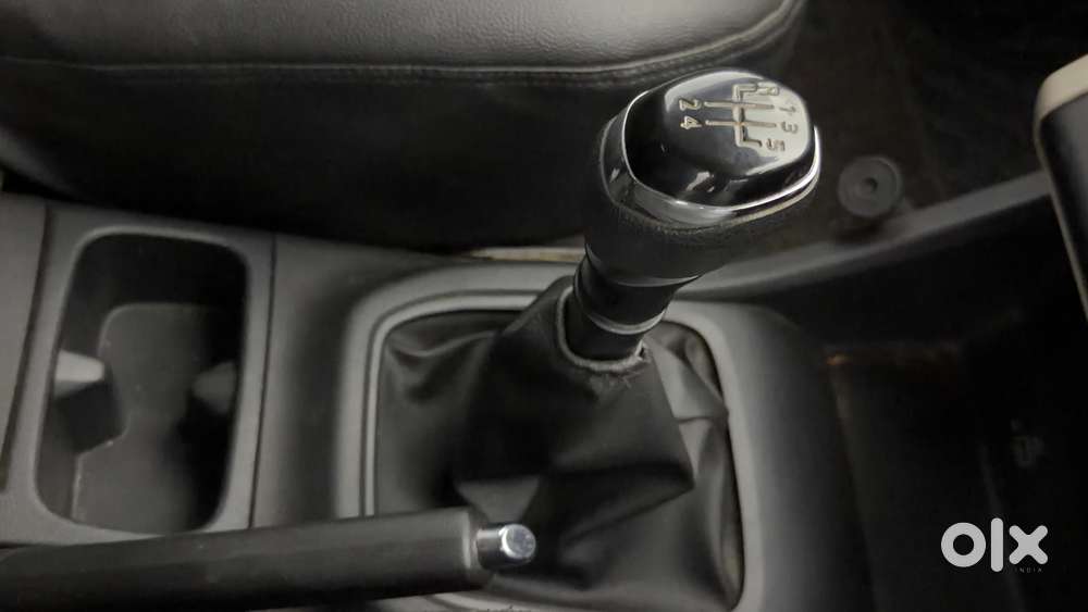 Renault Triber Rxz, 2022, Petrol