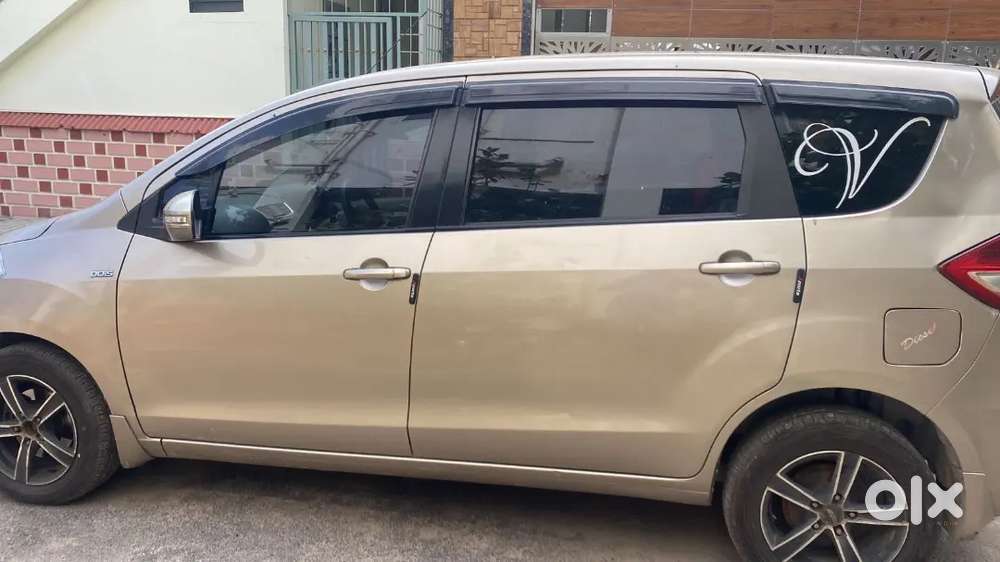 Maruti Suzuki Ertiga 2012 Diesel 185000 Km Driven