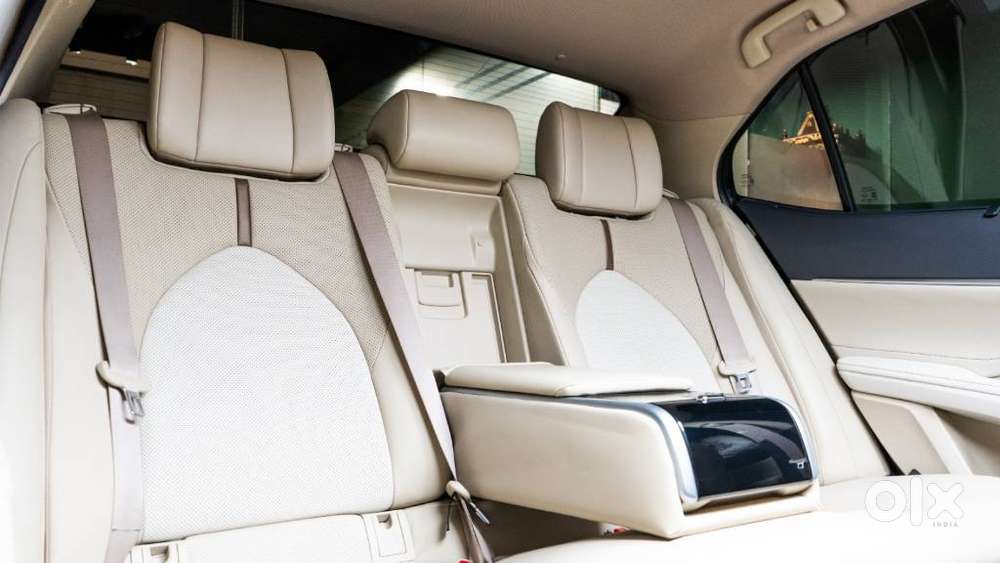 Toyota Camry Hybrid, 2024, Petrol