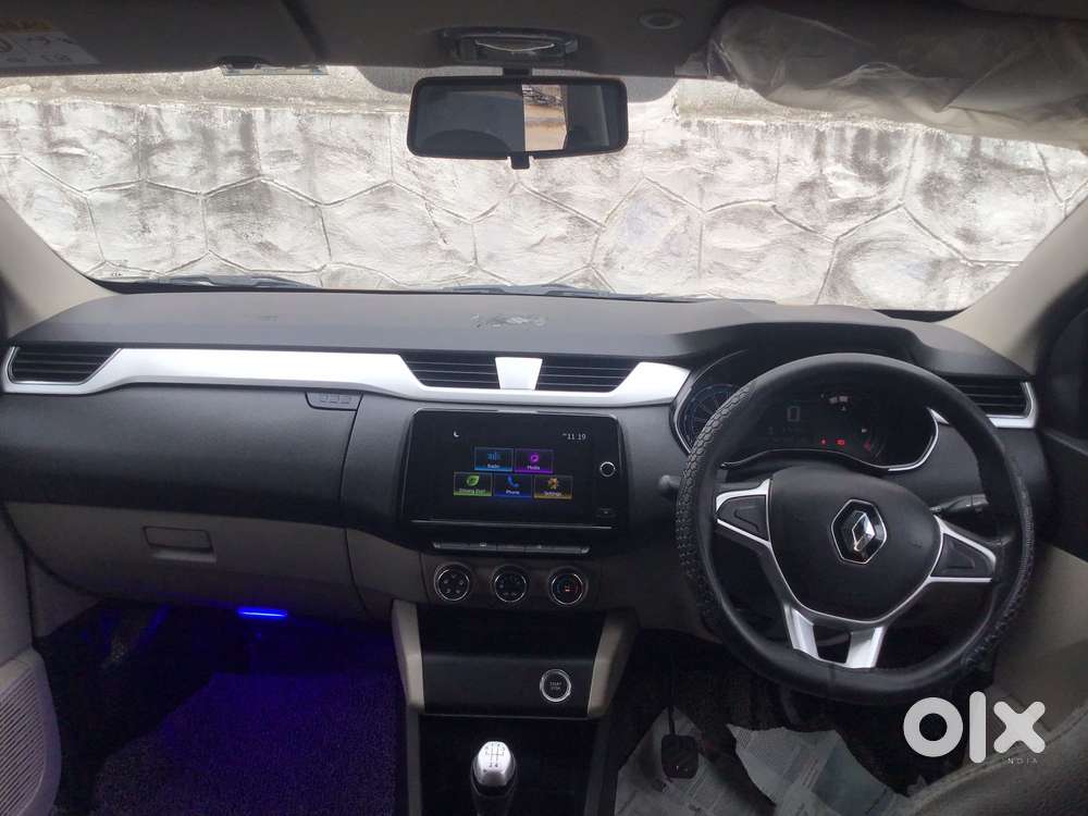 Renault Triber Rxz, 2020, Petrol