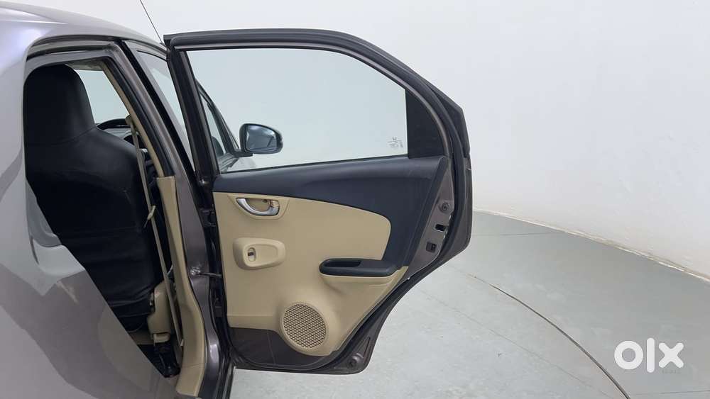 Honda Brio Vx Mt, 2015, Petrol